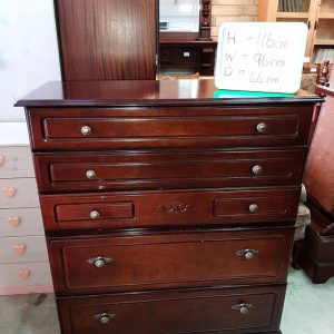 Tallboy chest of drawers